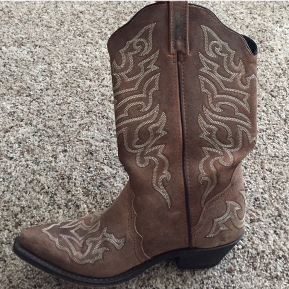 Shoes - EUC WOMAN WESTERN LEATHER BOOTS